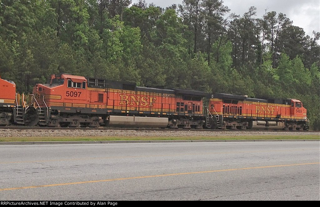 BNSF 5097 and 5489 in a quartet of units